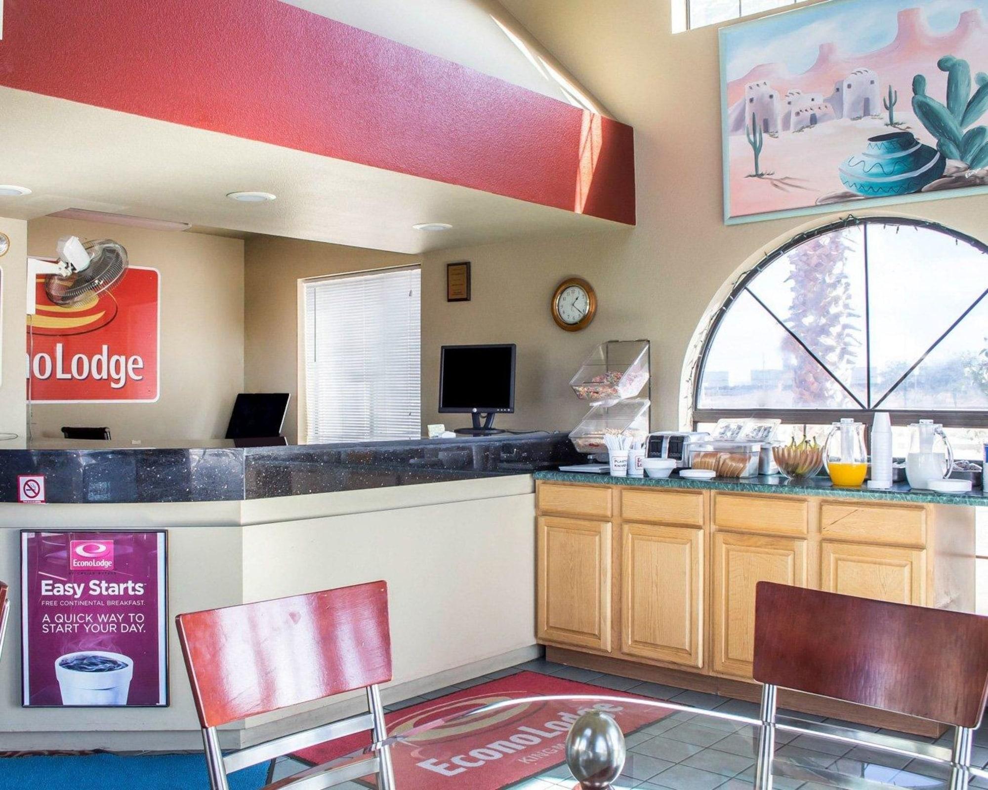 Travelodge By Wyndham Kingman Bagian luar foto