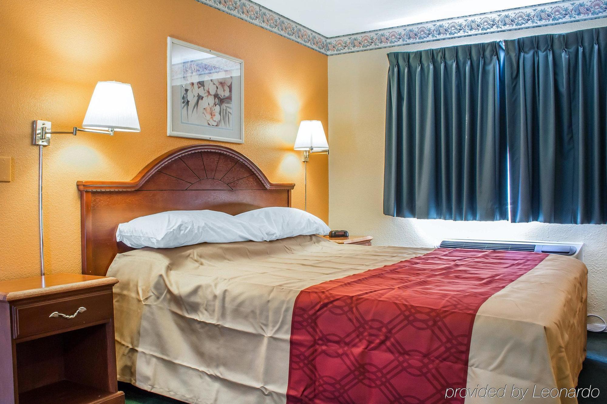 Travelodge By Wyndham Kingman Bagian luar foto