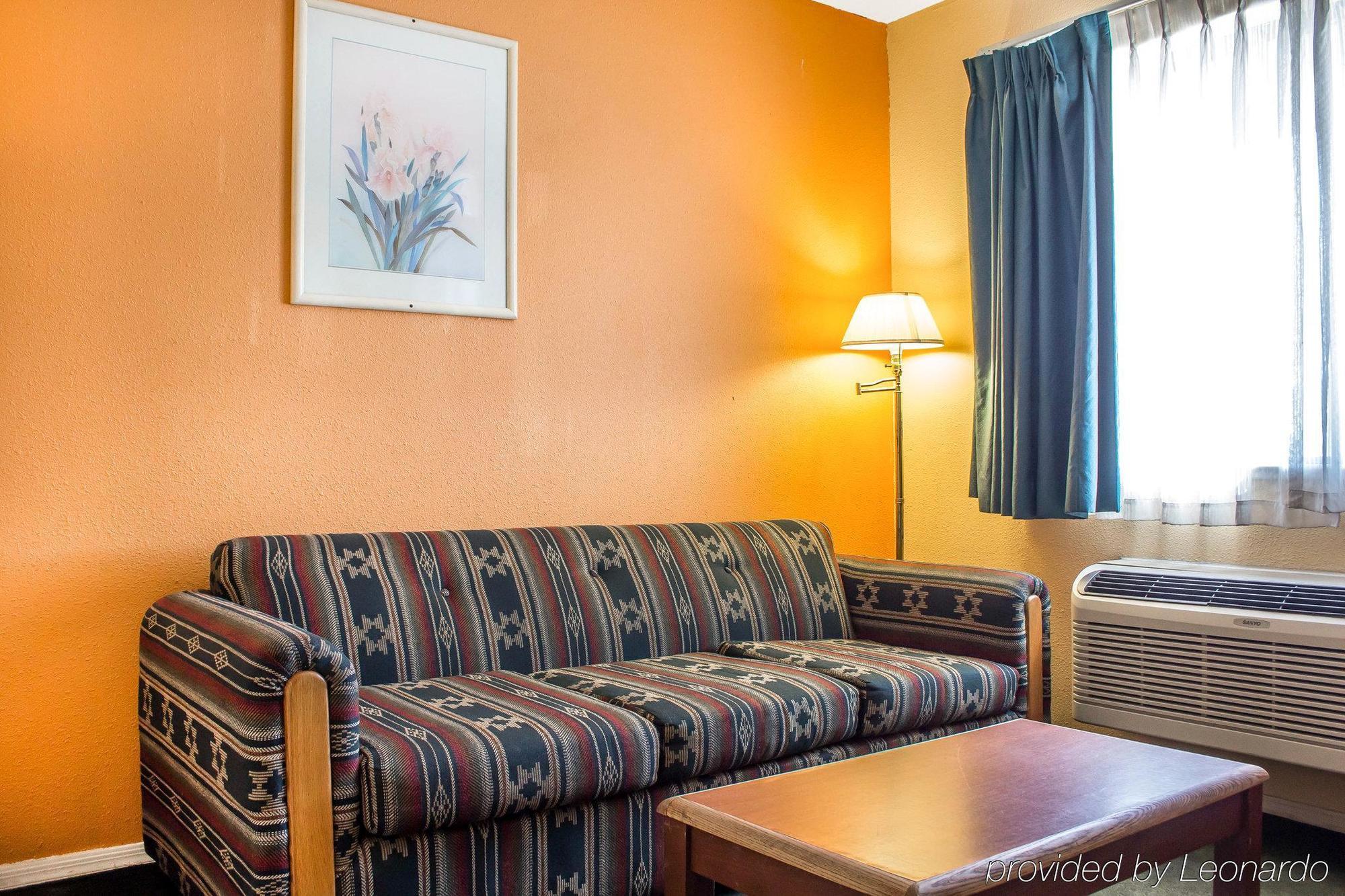 Travelodge By Wyndham Kingman Bagian luar foto