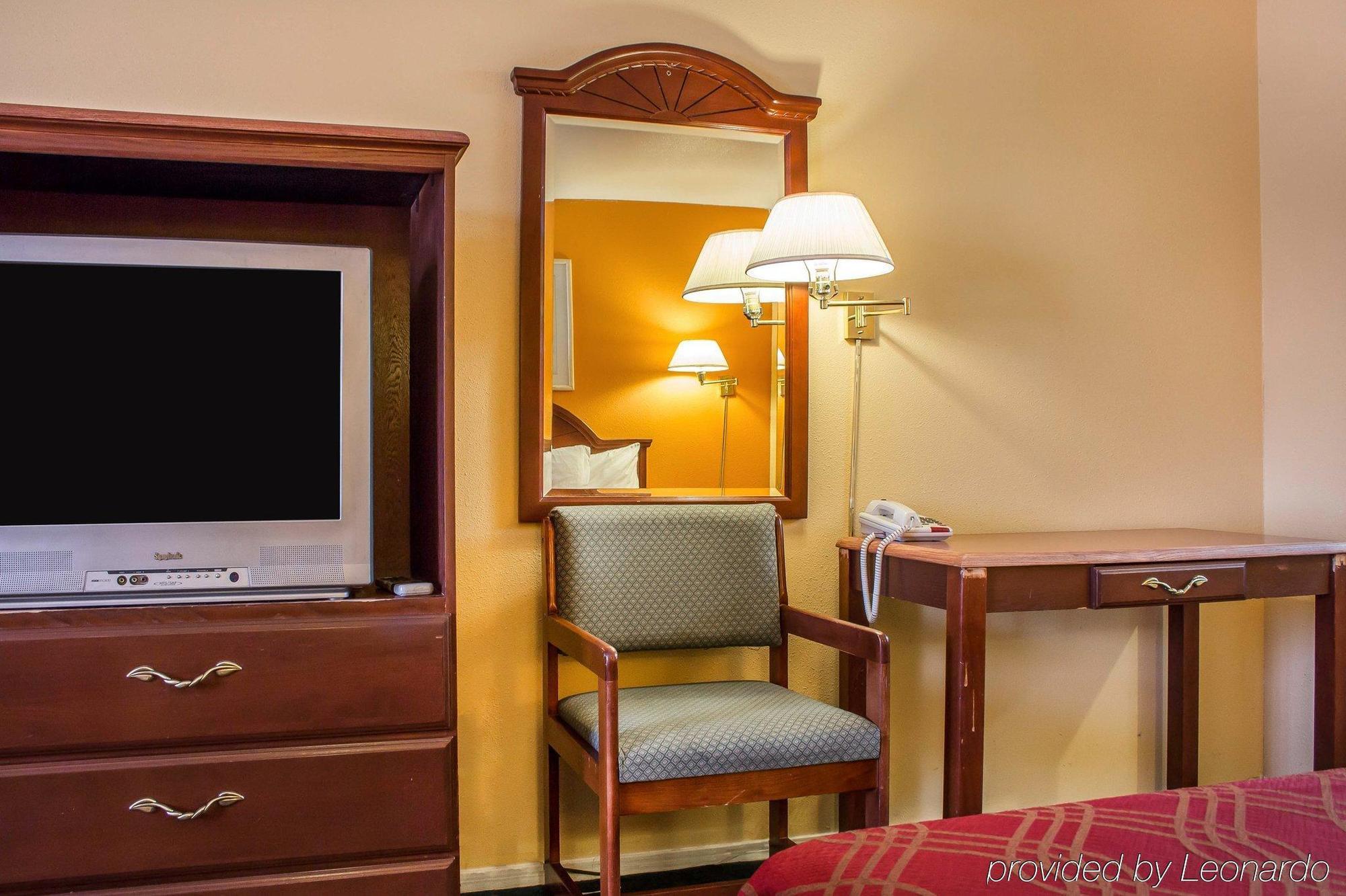 Travelodge By Wyndham Kingman Bagian luar foto